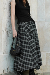 Asymmetrical Black White Plaid Slim-Fit Skirt