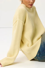 Round Neck Solid Color Pullover Sweater