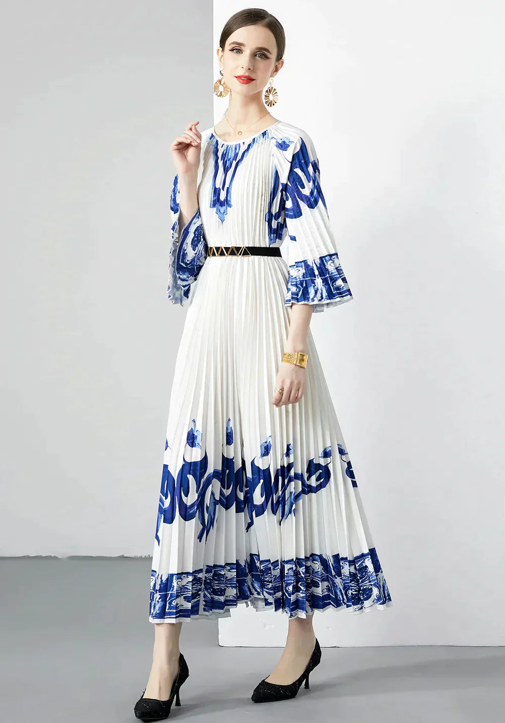 Blue And White Porcelain Loose Dress With Pleats
