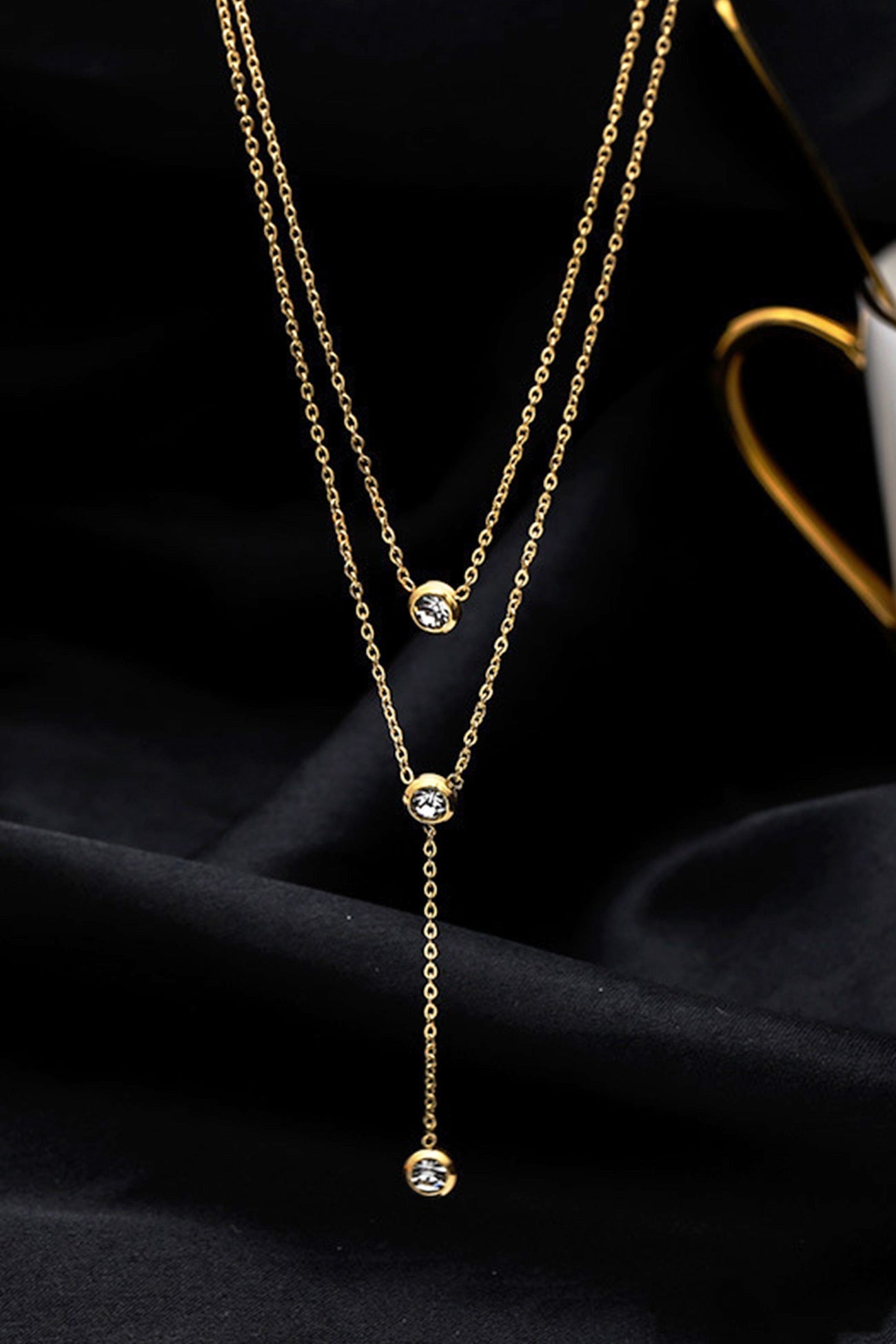 Double Layered Sparkling Pendant Necklace