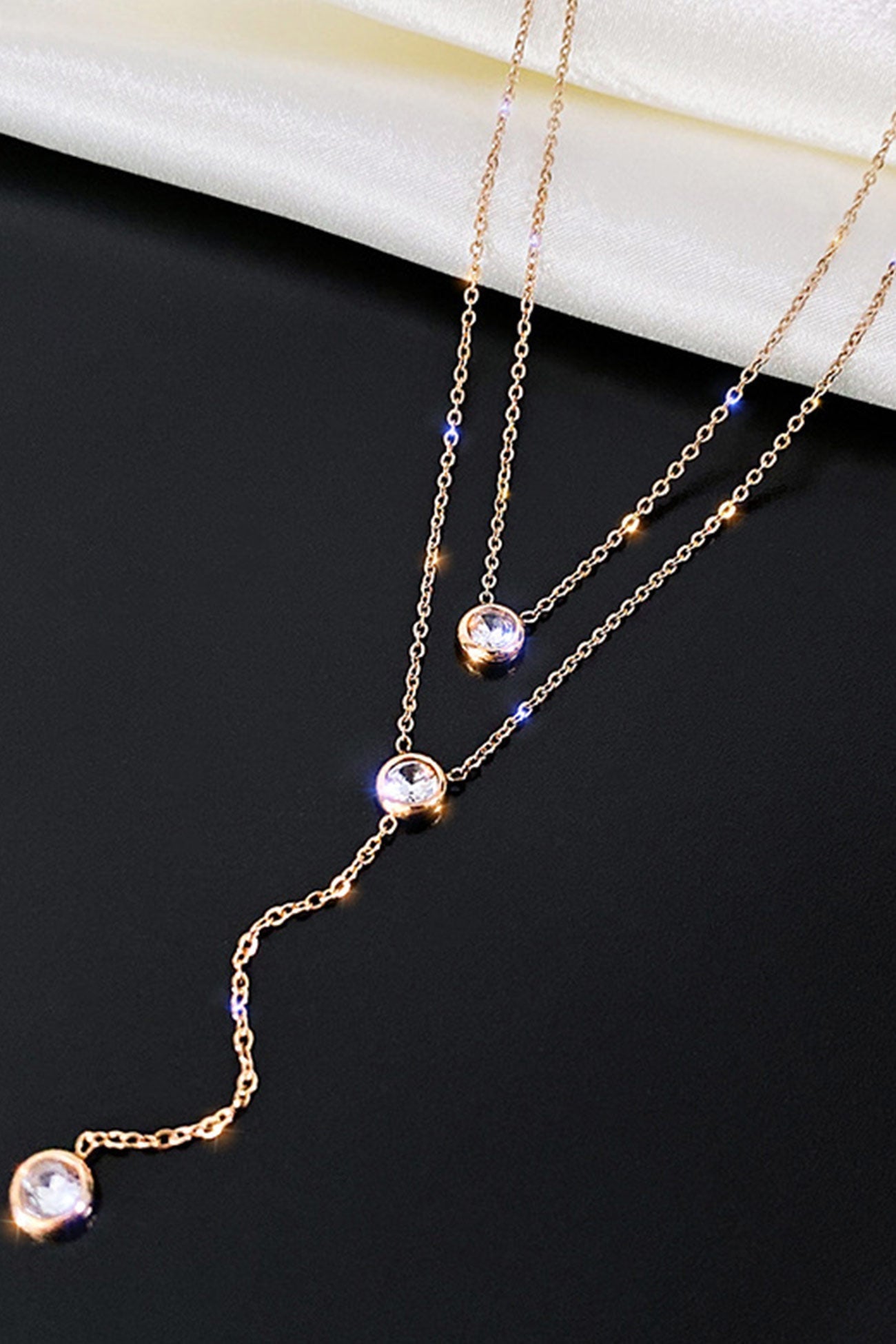 Double Layered Sparkling Pendant Necklace