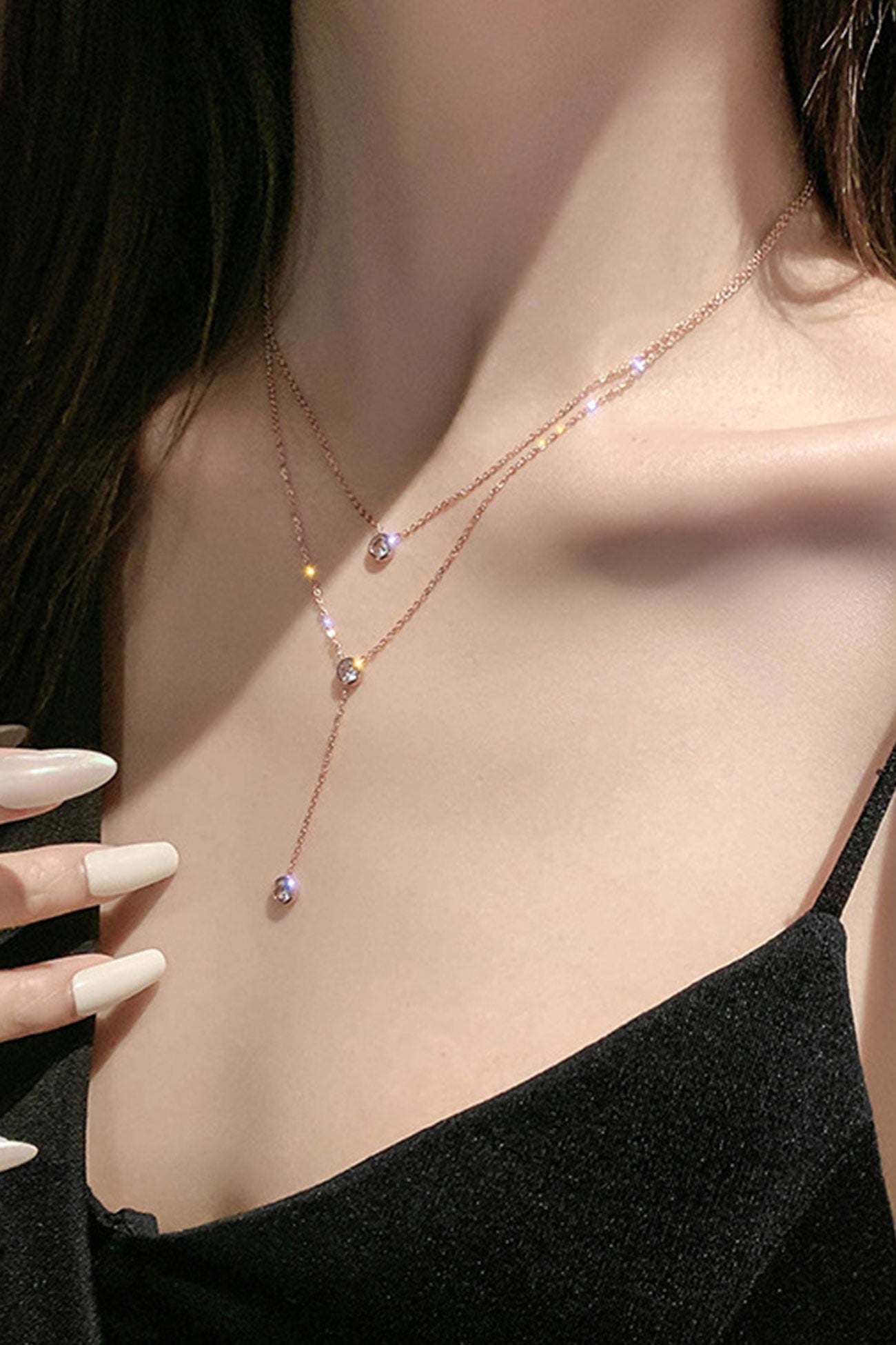 Double Layered Sparkling Pendant Necklace