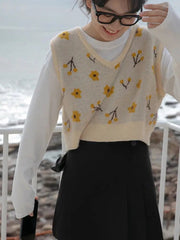 Floral Cropped Sweater Vest