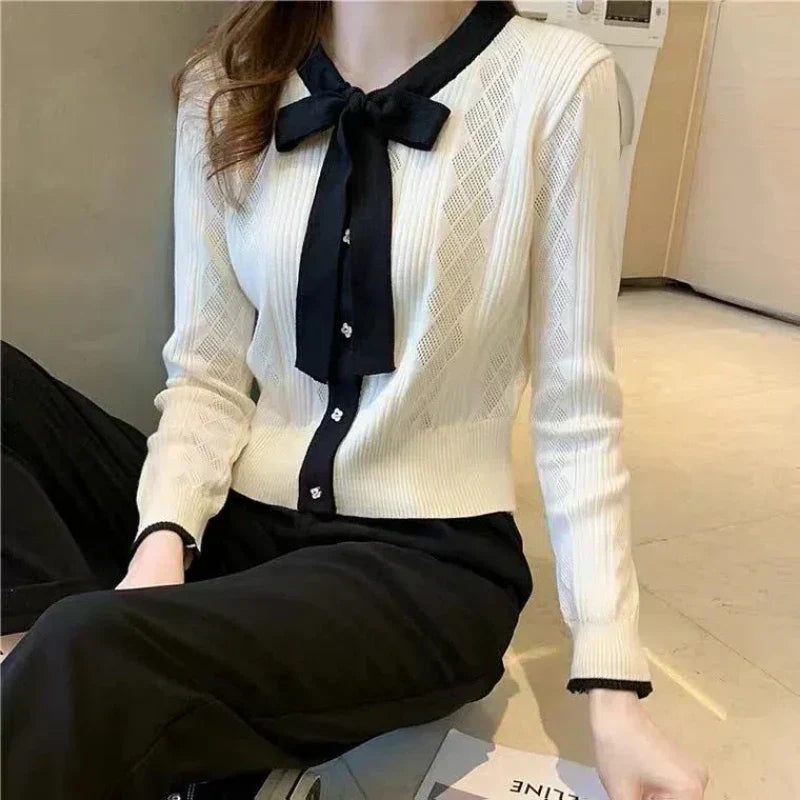 Contrast Color Button V-Neck Knit Cardigan