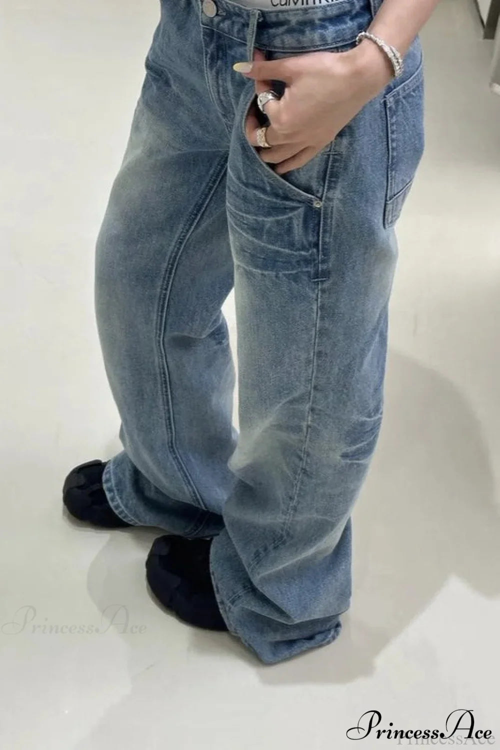 Frayed Whisker Vintage Relaxed Straight Jeans