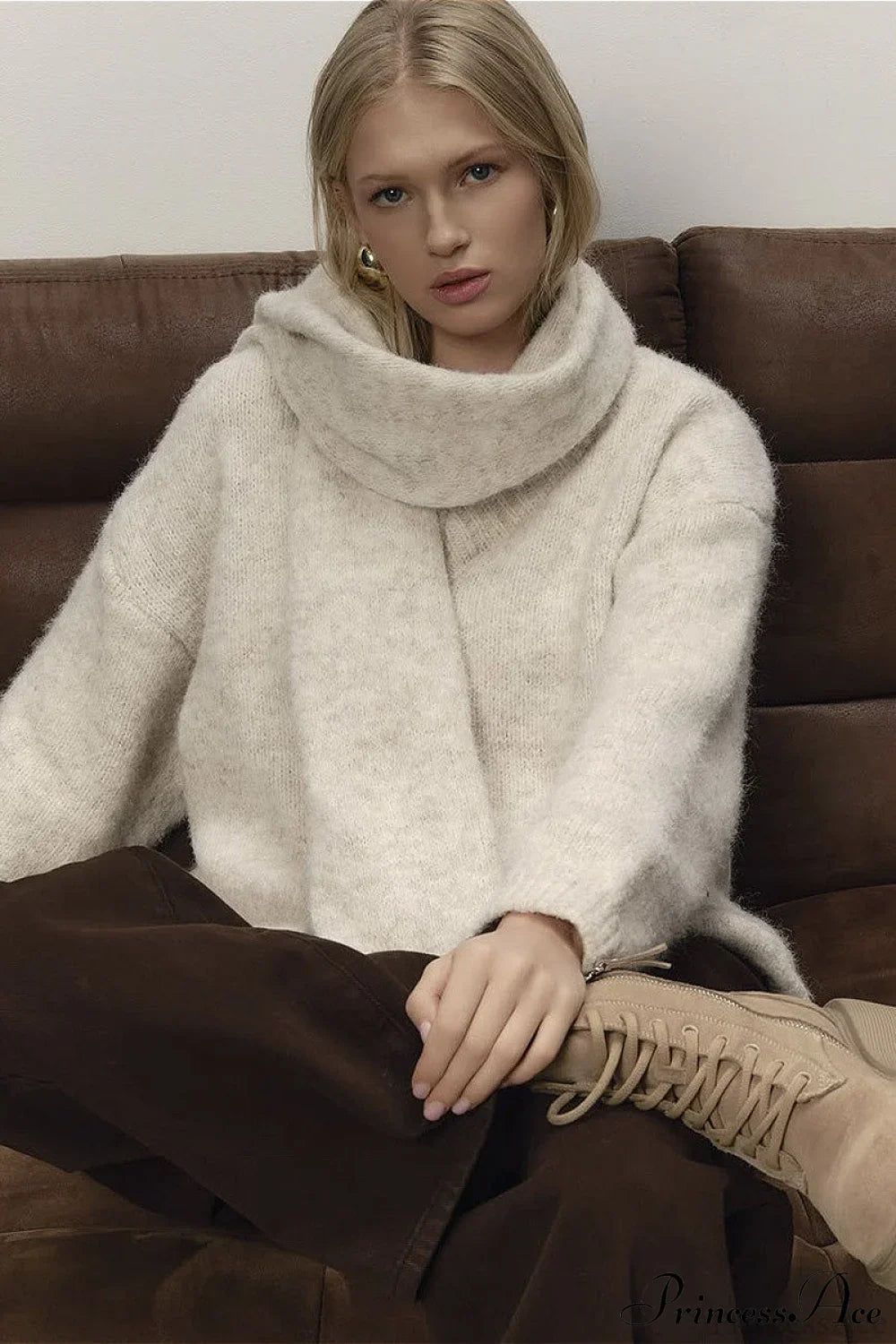 Soft Wool Crew Neck Loose Slouchy Sweater White / M
