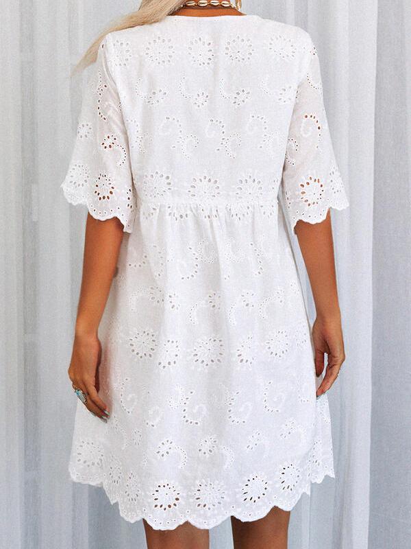 White Lace Hollow V-neck Short-sleeved Dress